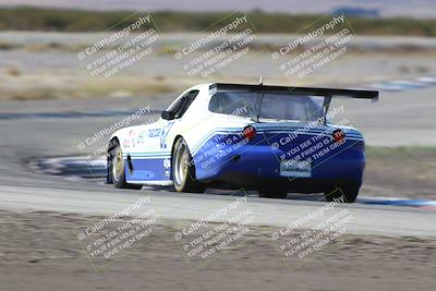 media/Oct-26-2025-CalClub SCCA (Sun) [[8ce1e69566]]/Group 2/Grapevine/